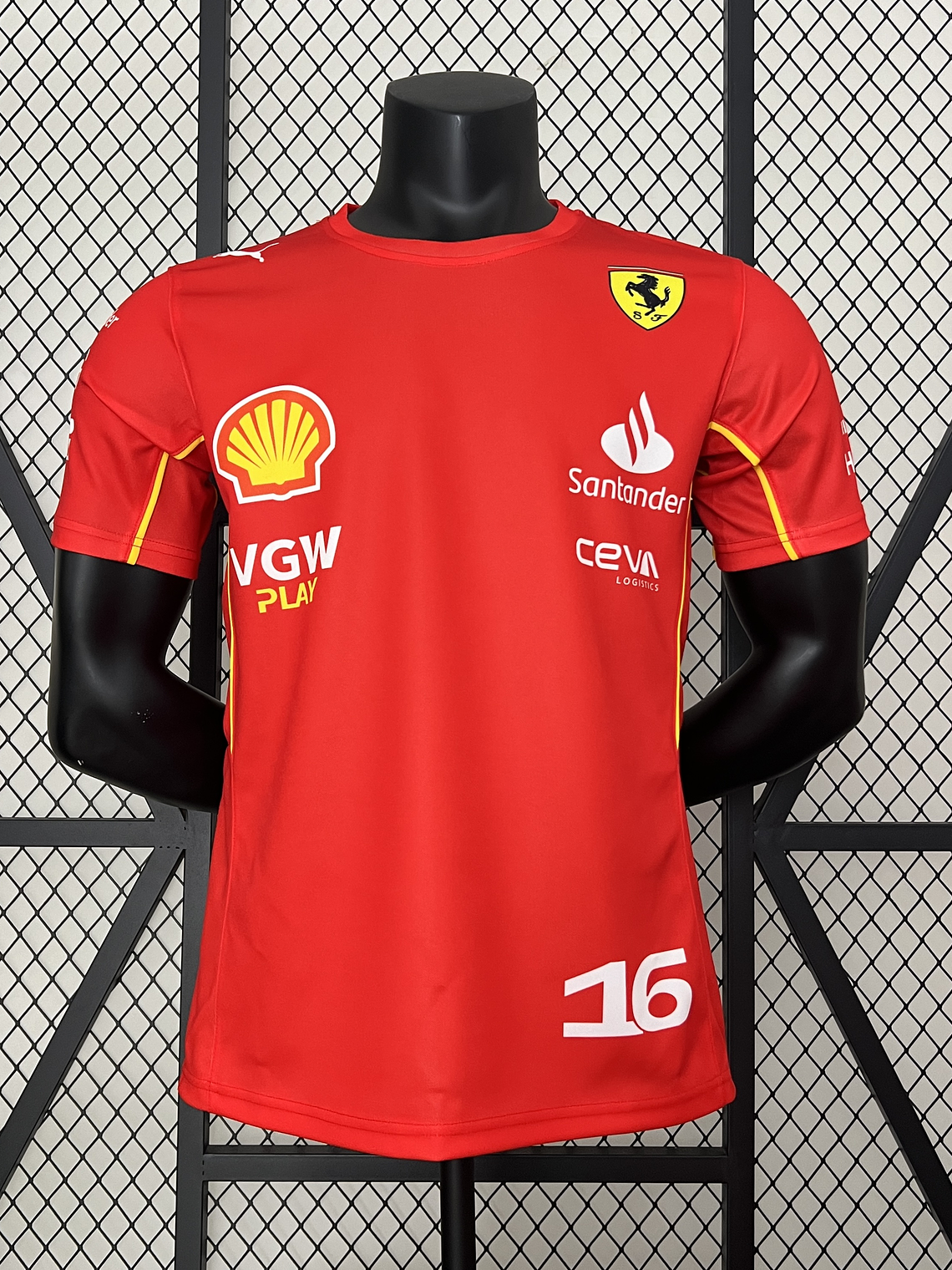 Camisola Ferrari Charles Leclerc 2024 1