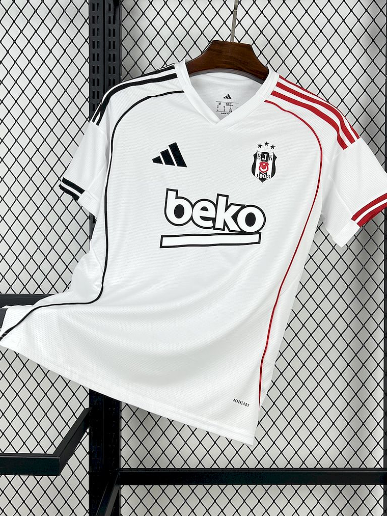 Camisola Besiktas Principal 2025/26 1
