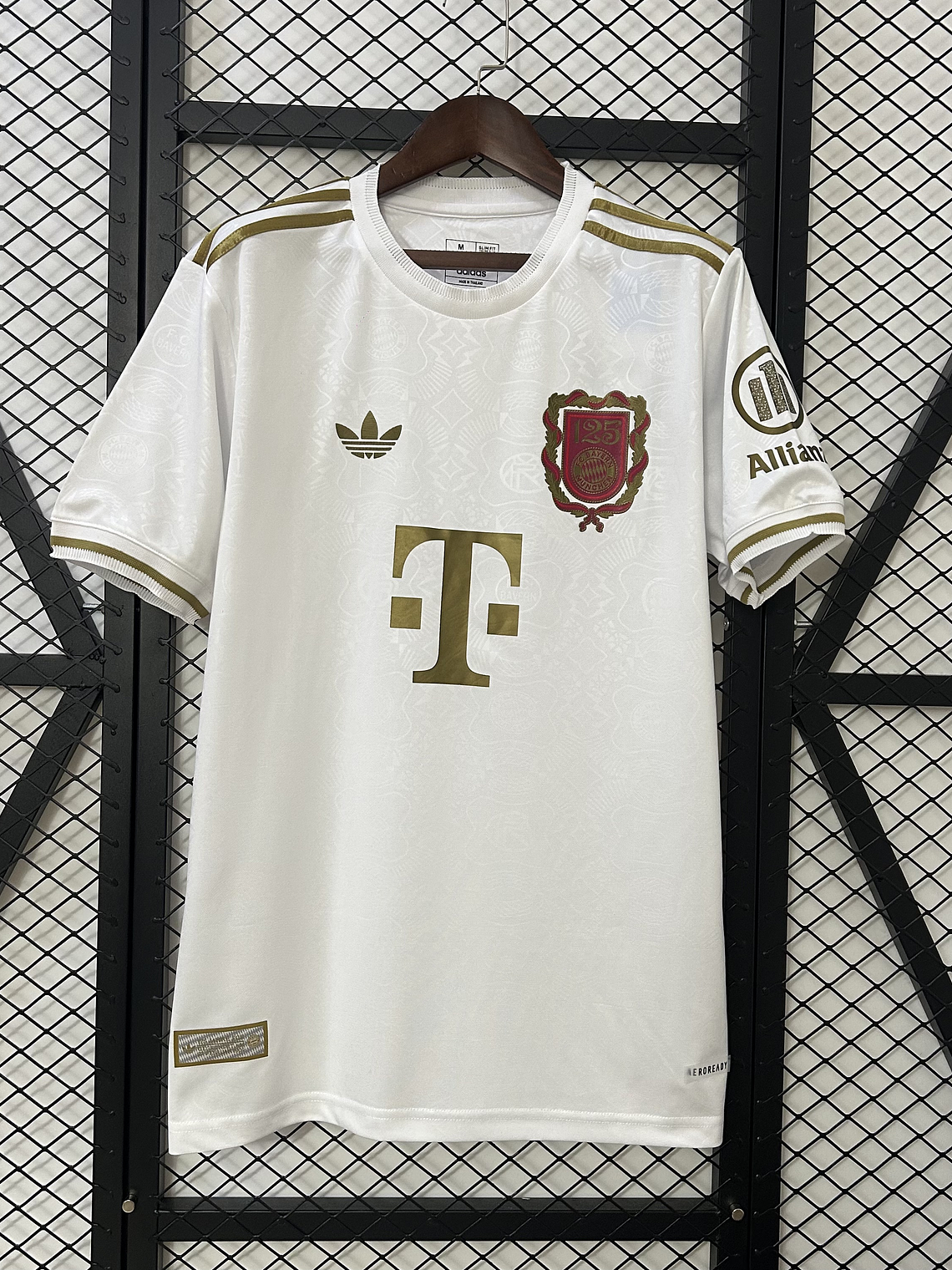 Camisola Bayern Munique Edição Especial 2025 1
