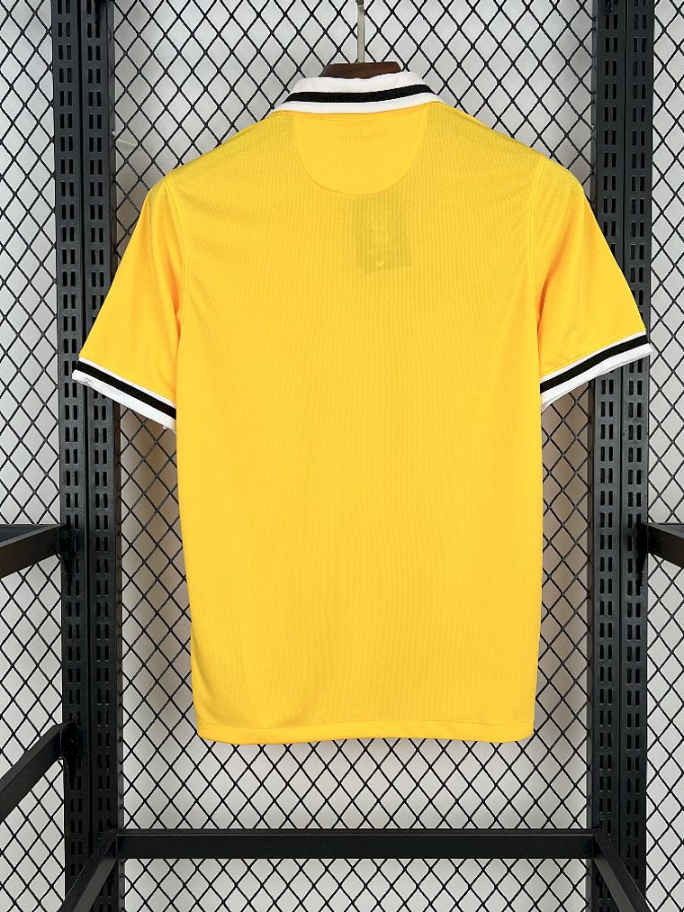 Camisola Juventus Terceira 2013/14 3