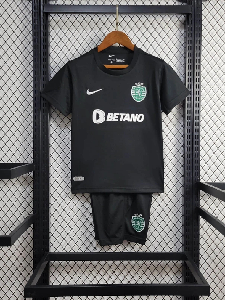 Kit Criança Sporting Quarto 2023/24 1
