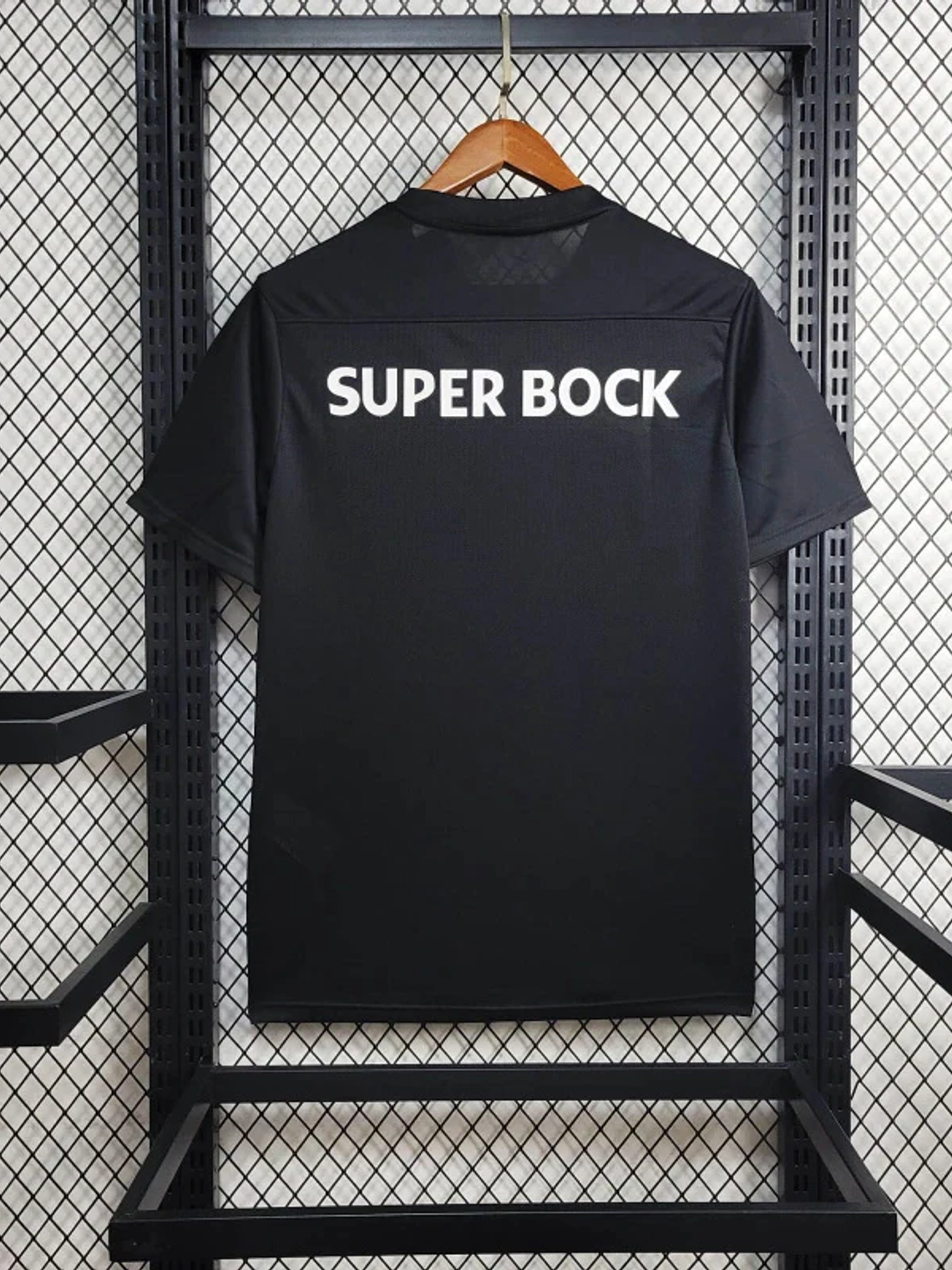 Camisola Sporting Quarta 2023/24 3