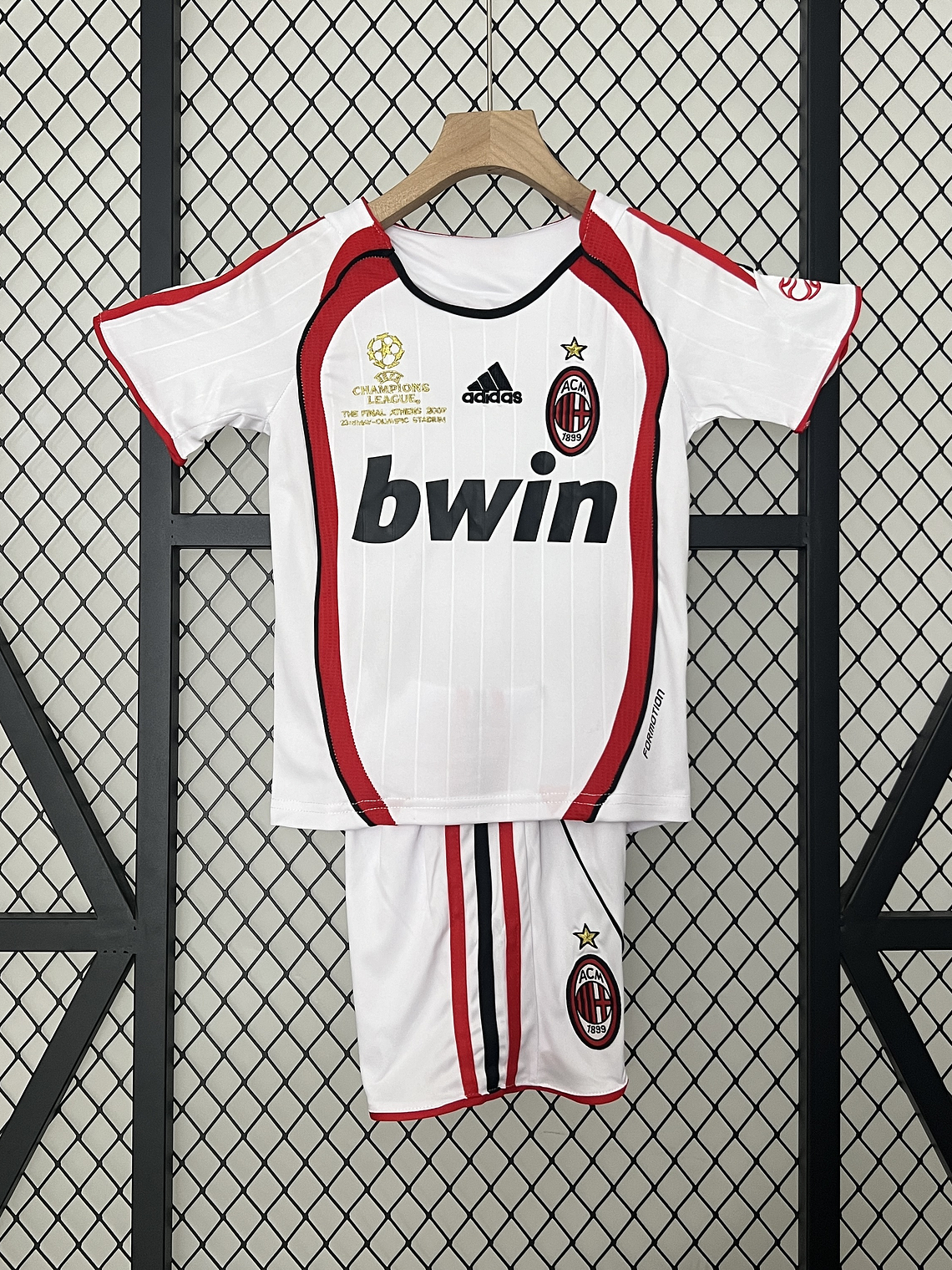 Kit Criança Milan Alternativo 2006/07 1