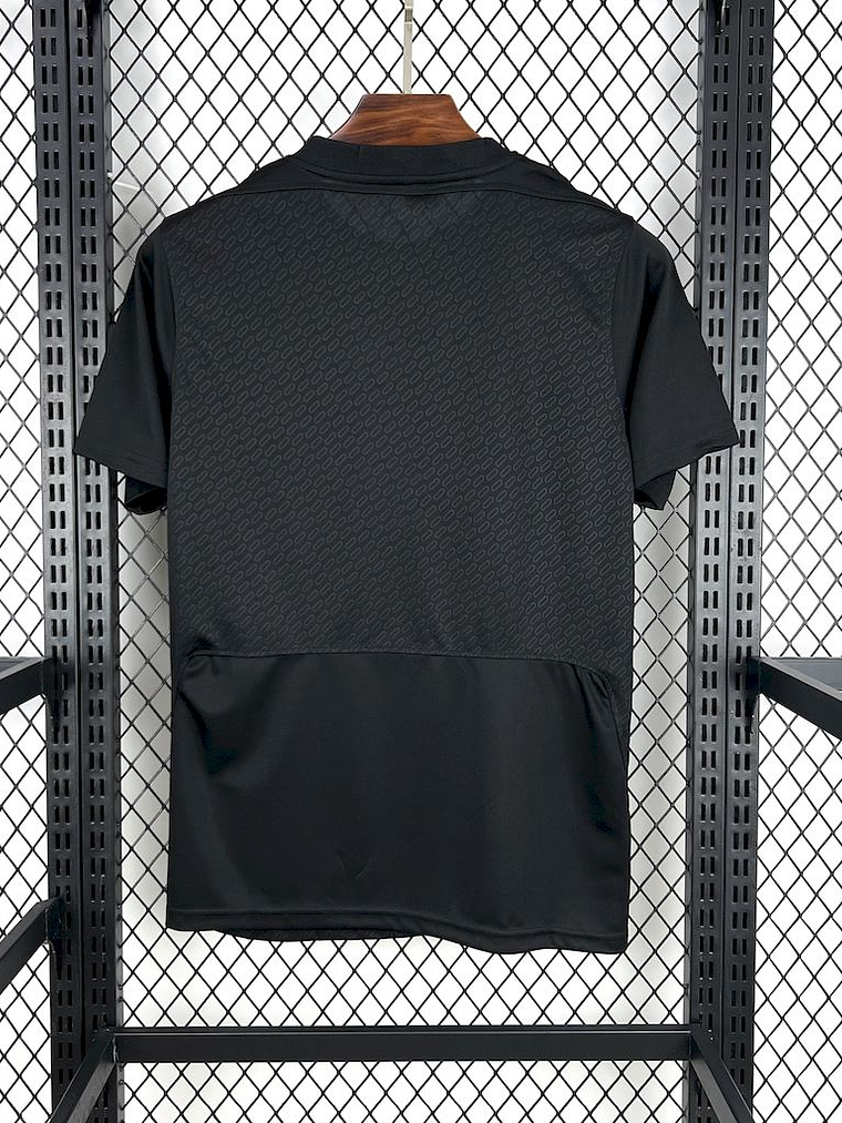 Camisola Liverpool Edição Especial 4