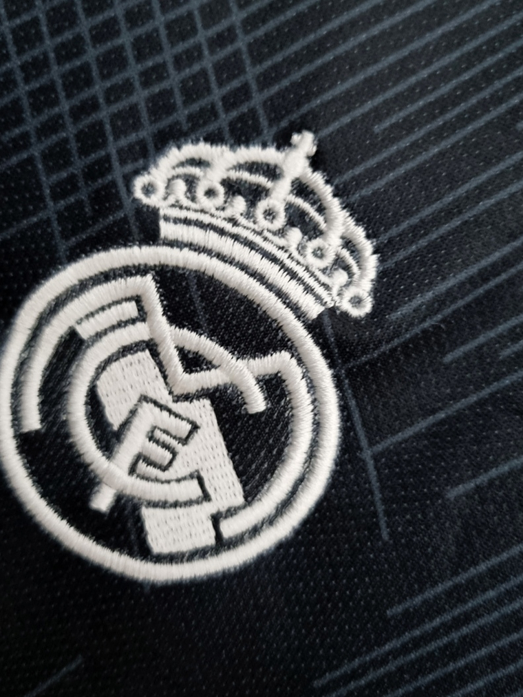Camisola Real Madrid Y-3 Black Edition 2