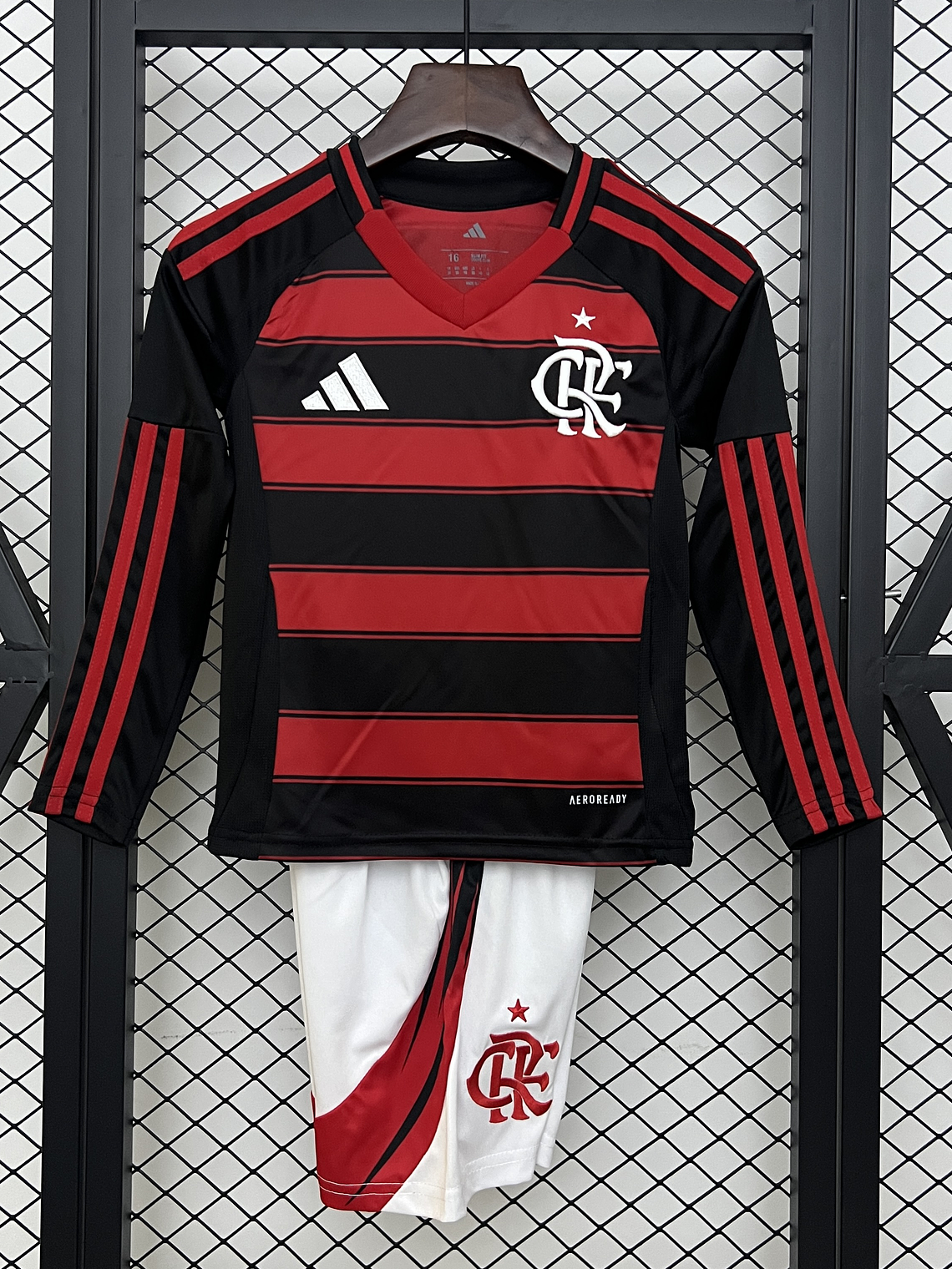 Kit Criança Flamengo Principal Manga Comprida 2025/26 1