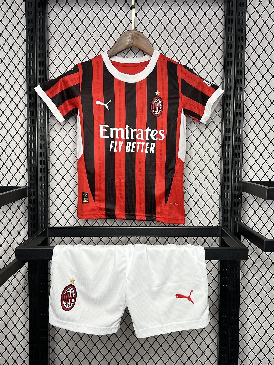 Kit Criança Milan Principal 2024/25 1