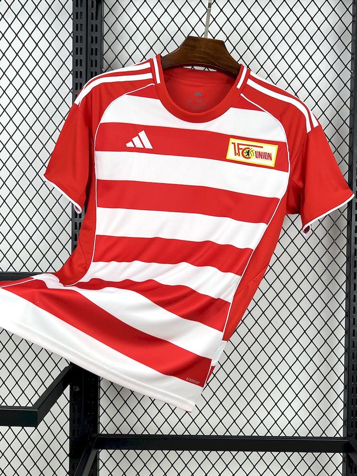 Camisola Union Berlin Principal 2025/26 1
