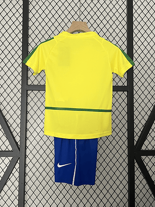 Kit Criança Brasil Principal 2002