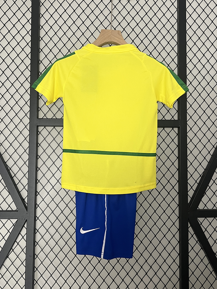 Kit Criança Brasil Principal 2002 2