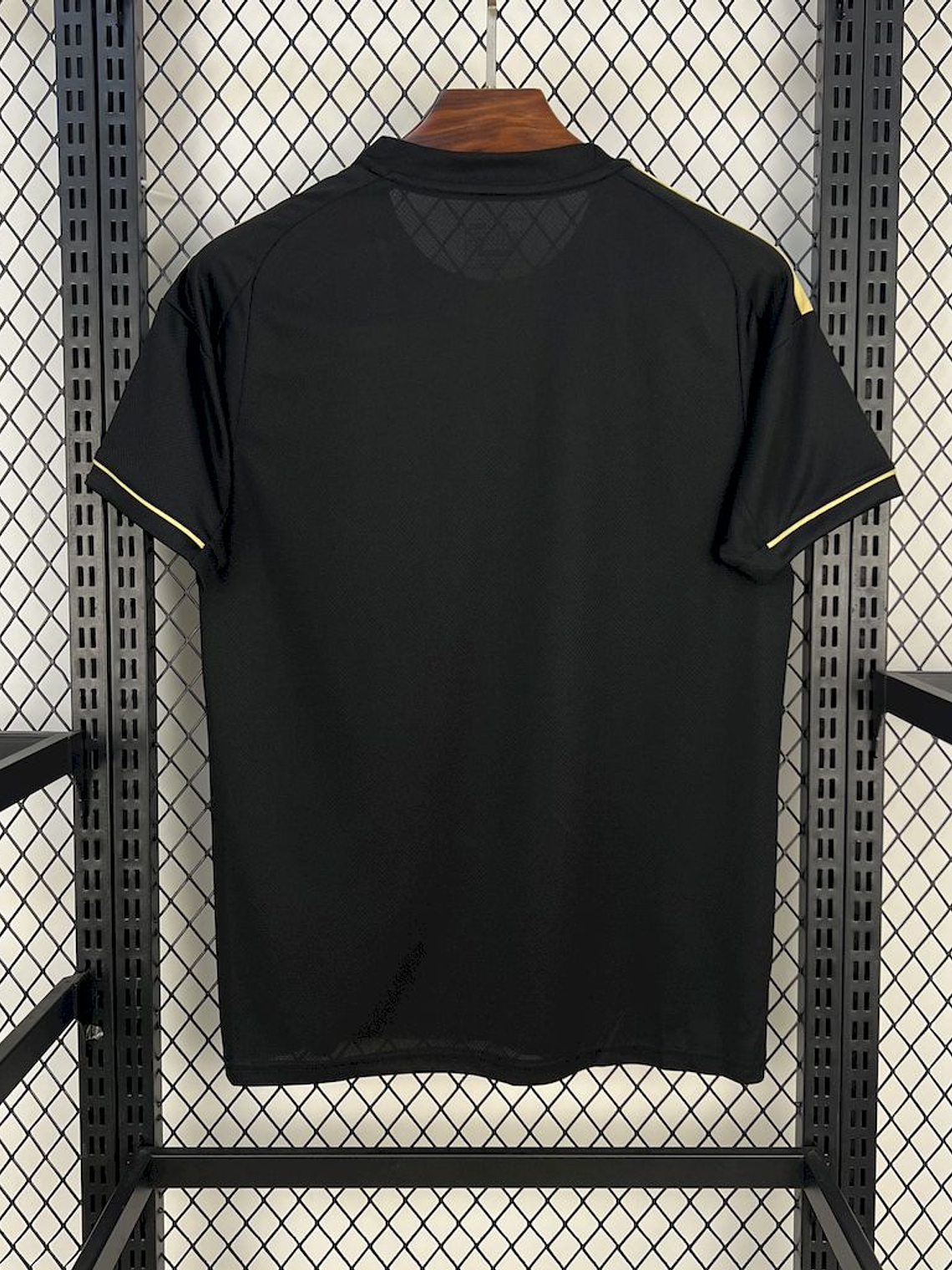 Camisola Liverpool Edição Especial 2025 3