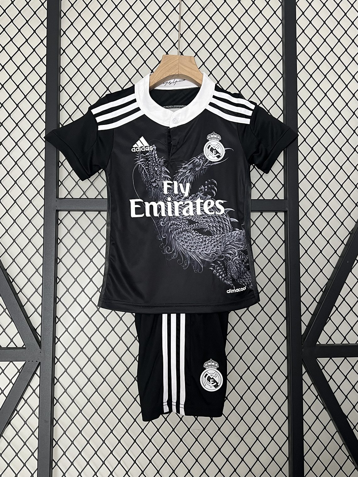 Kit Criança Real Madrid Terceiro 2014/15 1