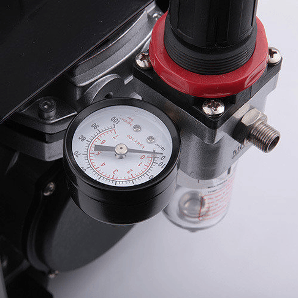 AS-18A mini compressor airbrush 2