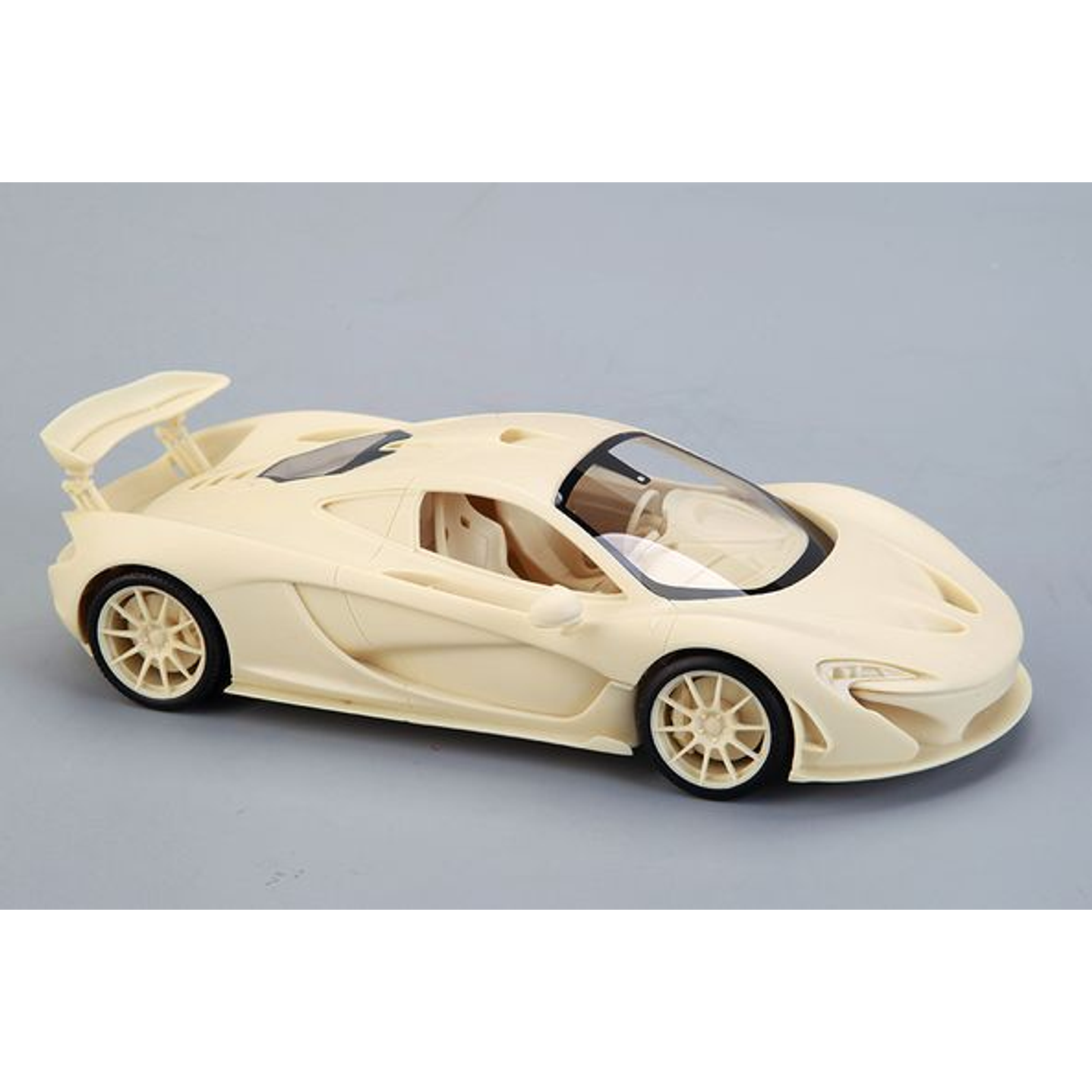 Mclaren P1 - 1:24 3