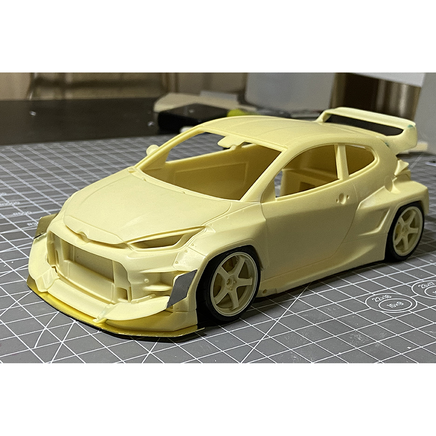 Rocket Bunny GR Yaris 1:24 6