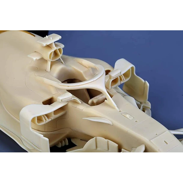 Ferrari&rsquo;sF71H 2018 1:8 Scale Model