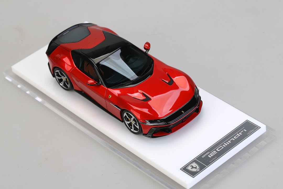 Ferrari 12 Cilindri 1/43