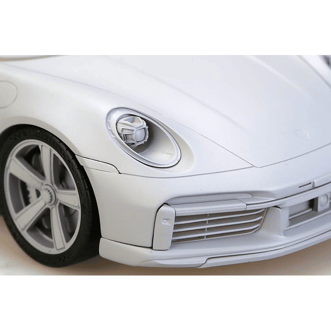 PORSCHE 911 (992) SPORT CLASSIC 1:24 11