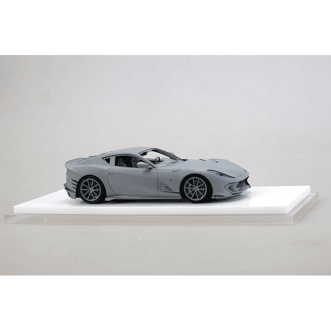 FERRARI 812 COMPETIZIONE 1:43 5