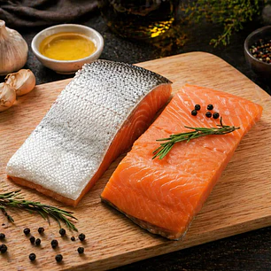 SALMÓN KG EN PORCIÓN CON PIEL