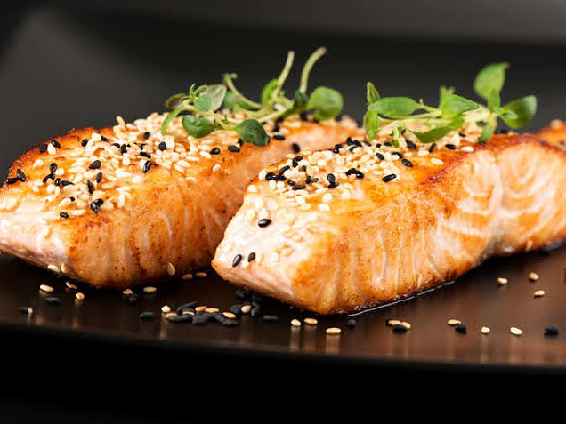 7 Razones para Comer Salmón Regularmente y Transformar tu Salud