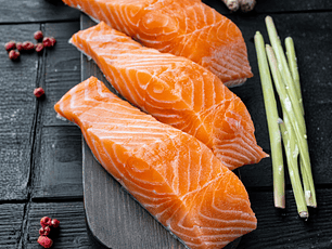 Porciones de Salmón con Piel, 1 kg - Producto Congelado