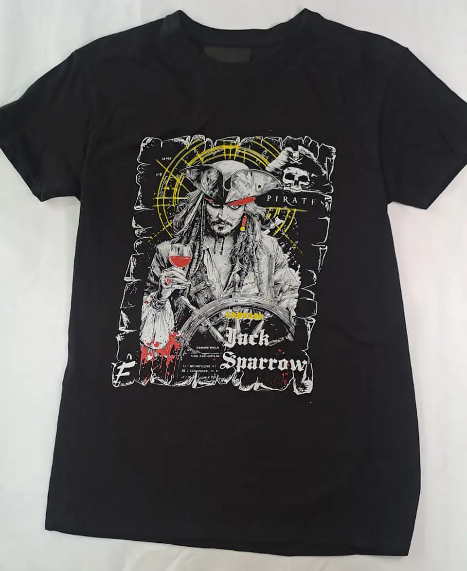Polera Piratas del Caribe - Capitán Jack Sparrow 1