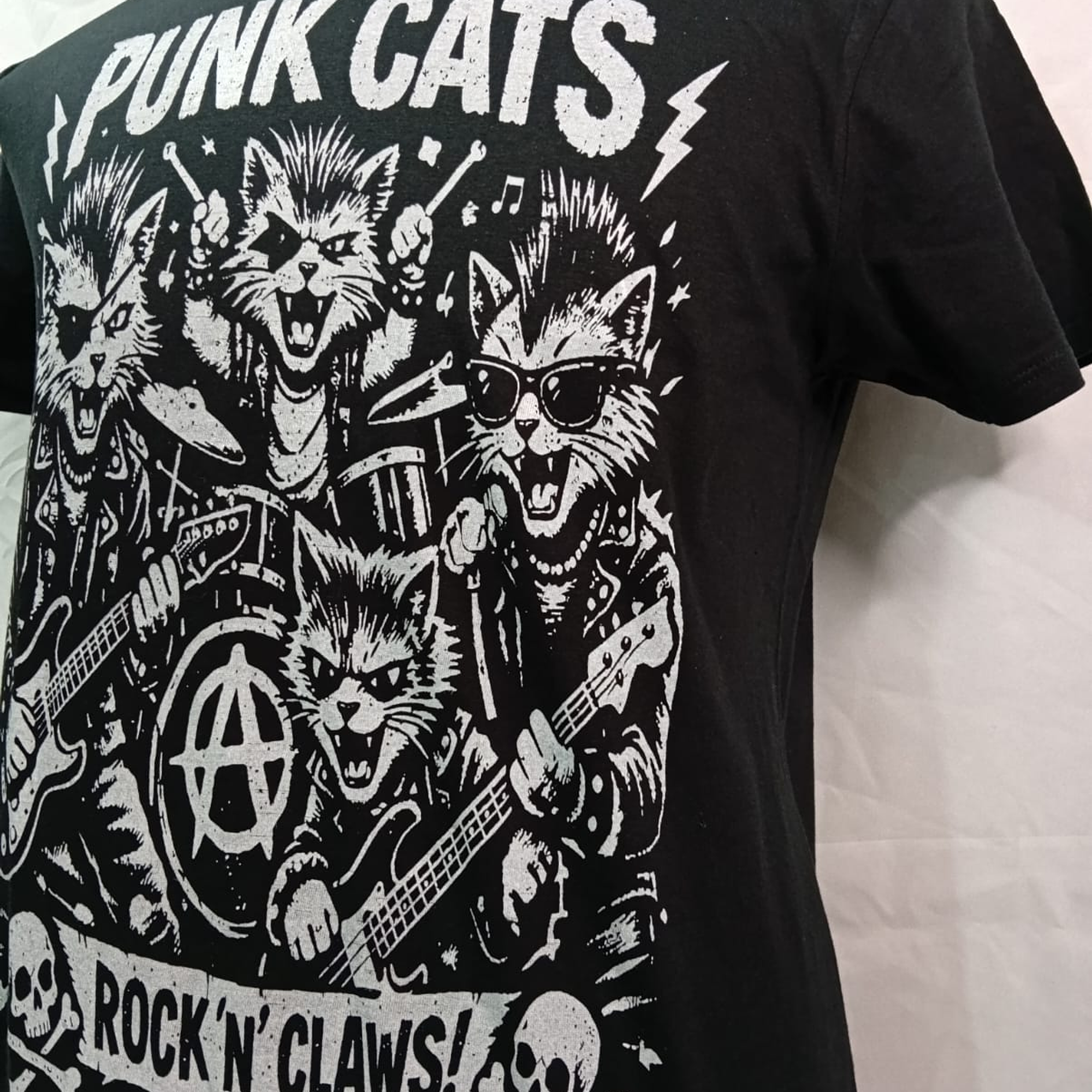GATOS PUNK 4