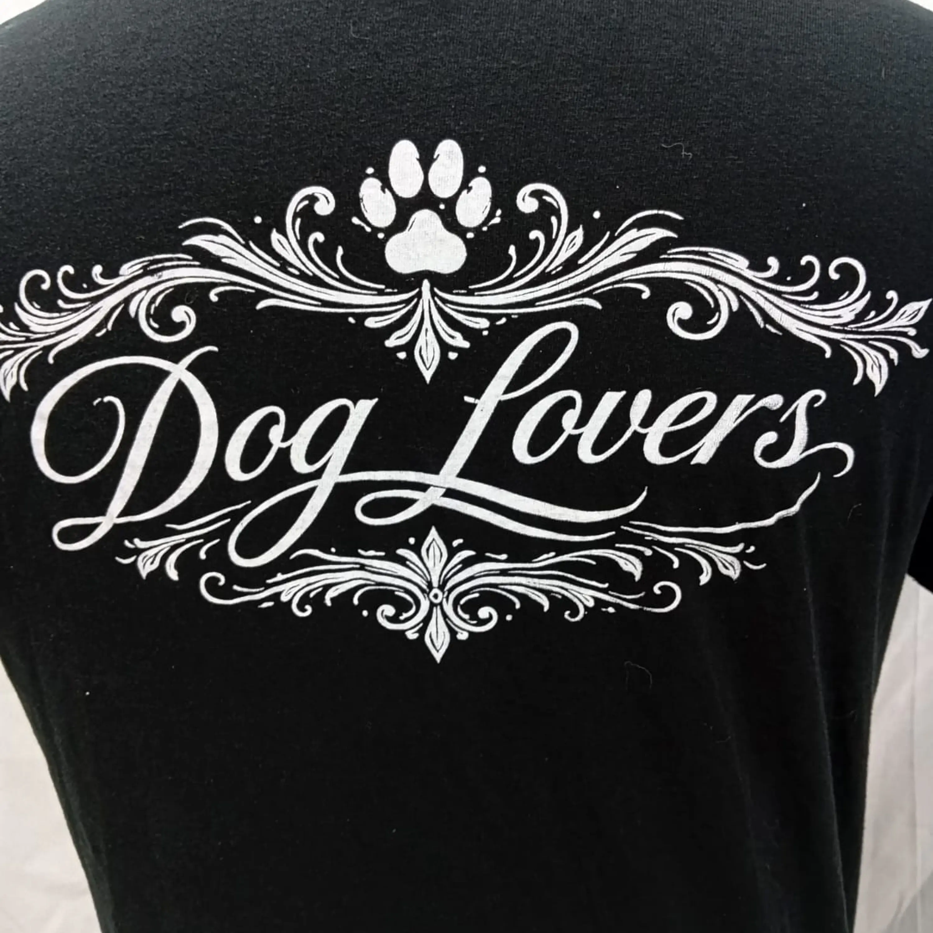 DOG LOVERS 