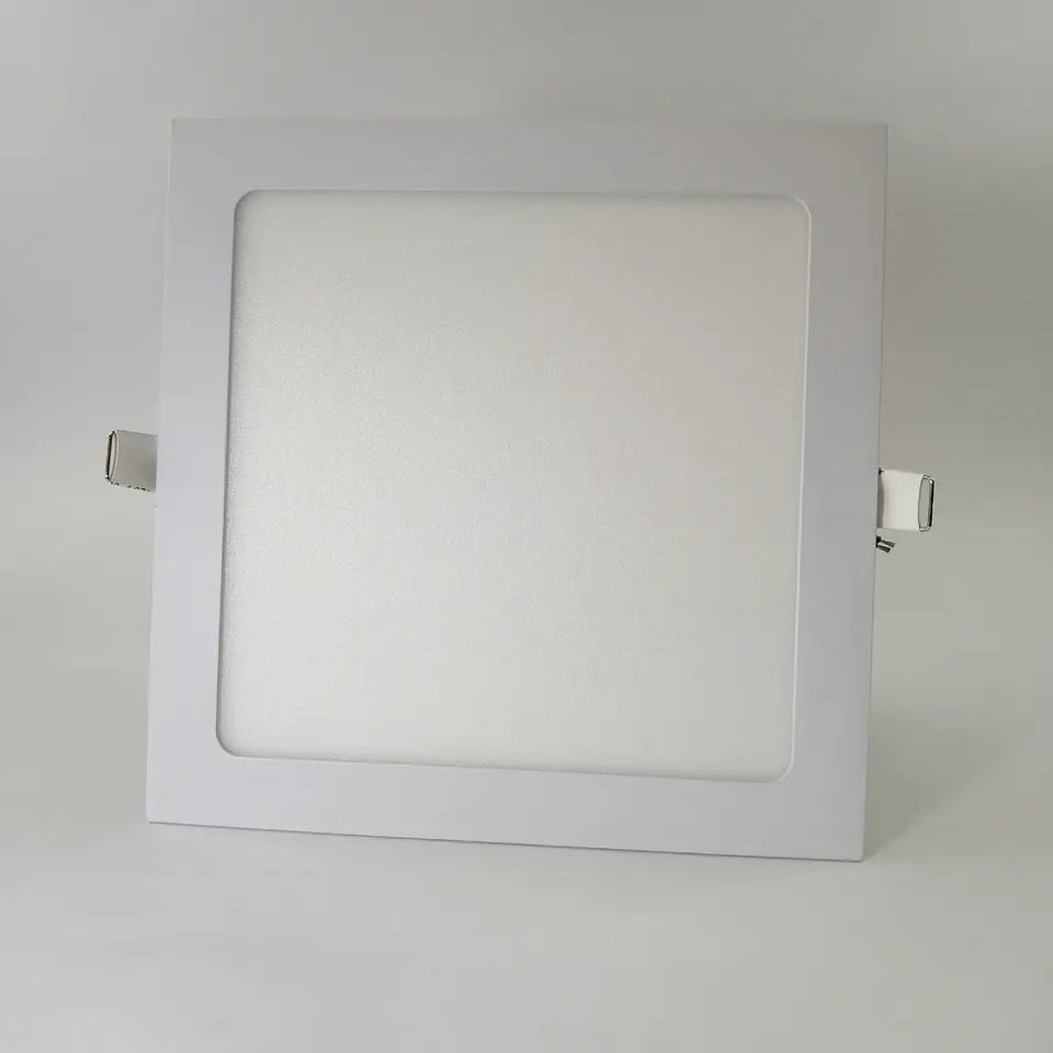 Foco panel LED 18w embutido cuadrado luz fria 1