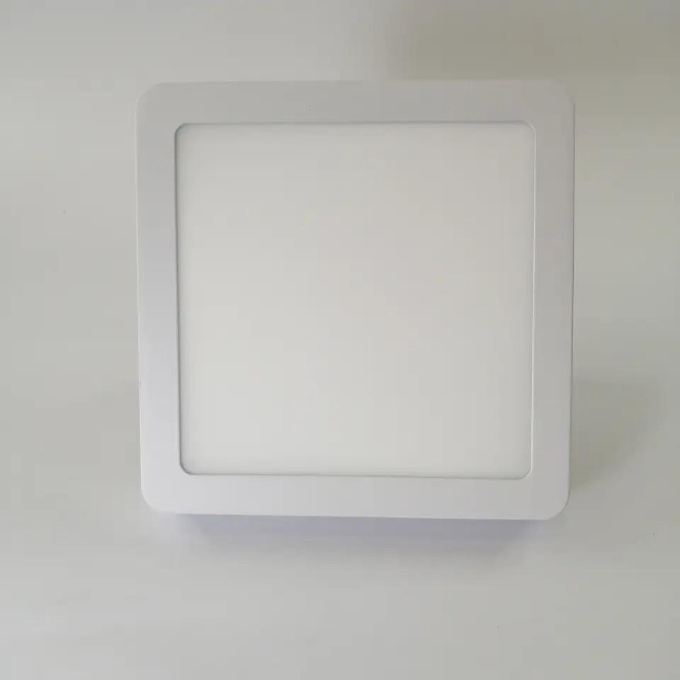 Foco panel LED 12w sobrepuesto cuadrado luz fria 1