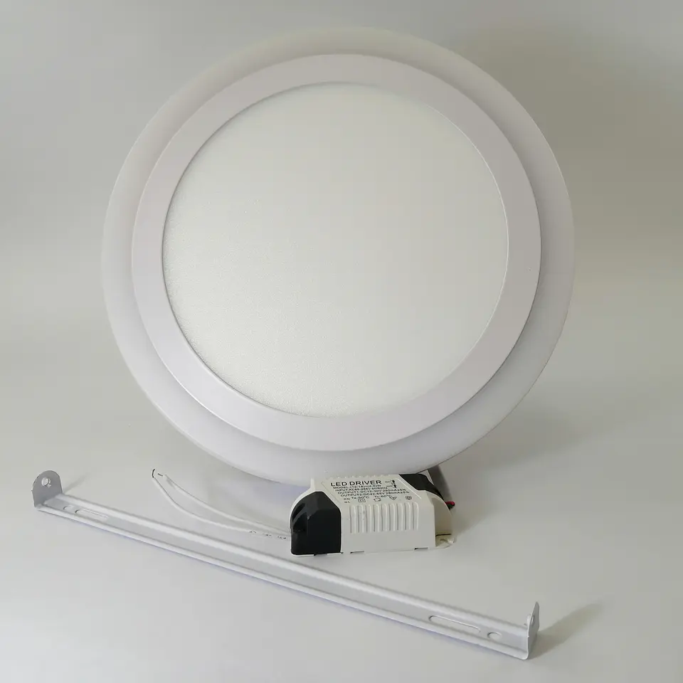Foco panel LED 18w sobrepuesto redondo luz fria + azul / tres tiempos 3