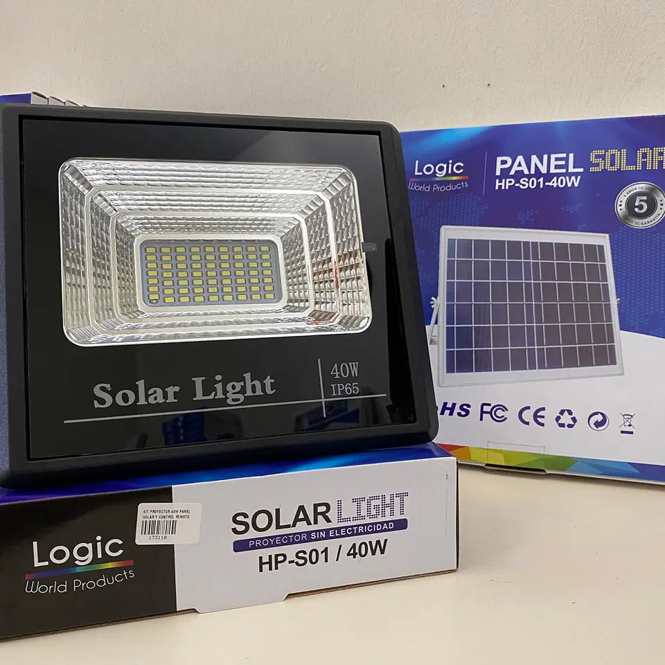 Proyector solar LED 40w línea profesional 1