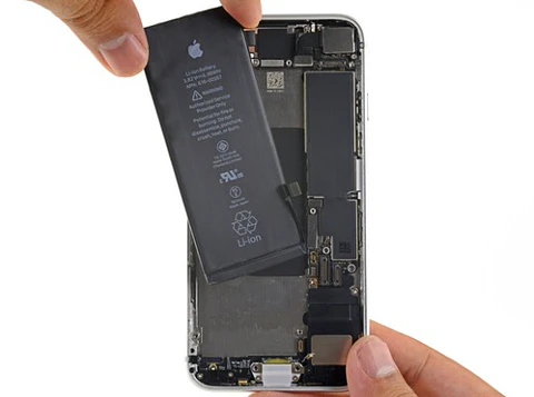 Cambio de batería iPhone SE 2020 (con %)