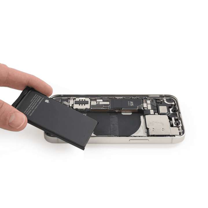 Cambio de batería iPhone 13 mini 1