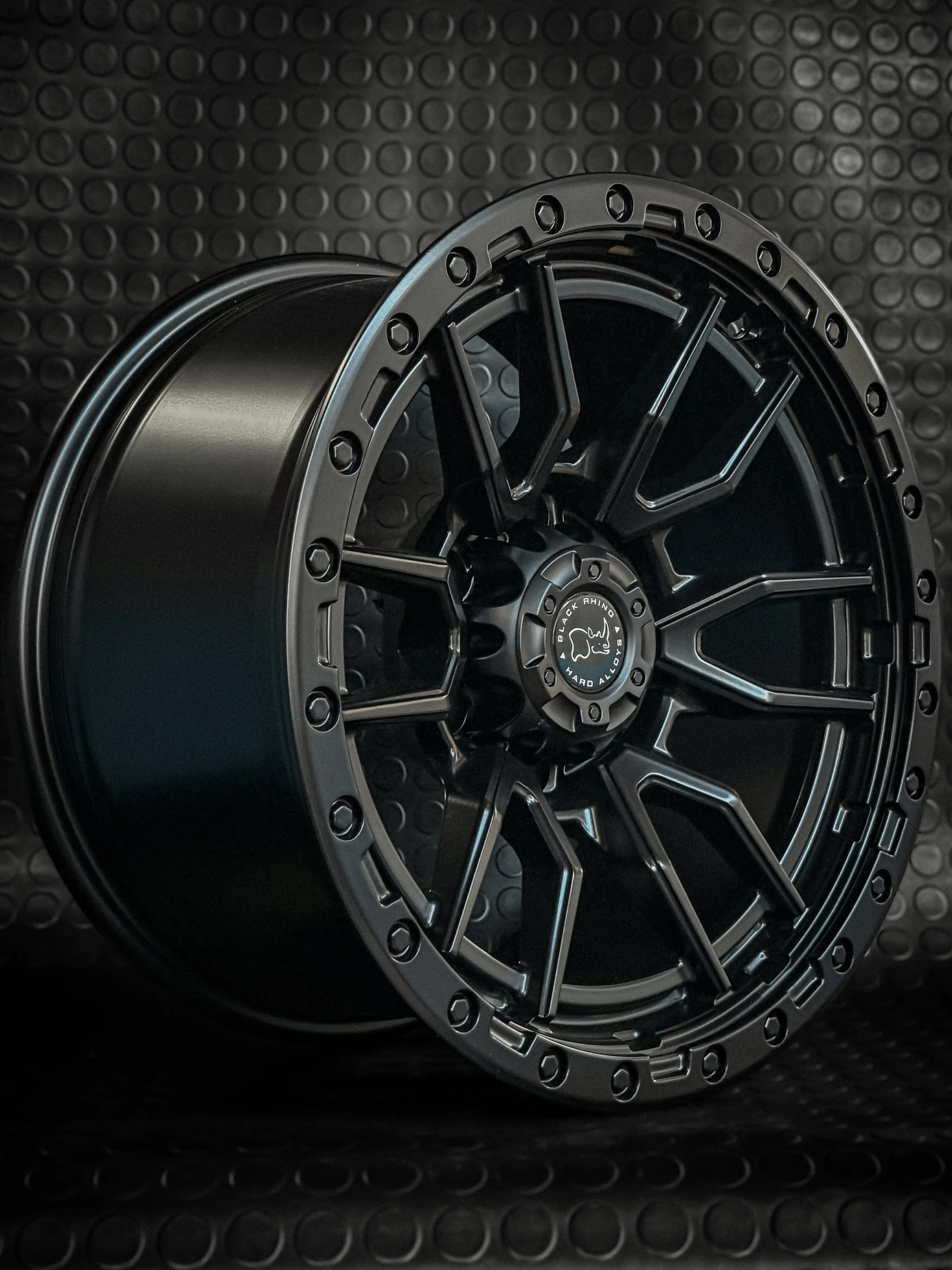 4 Llantas 17x9 6x114 Blackrhino ET -12 Negro mate 2