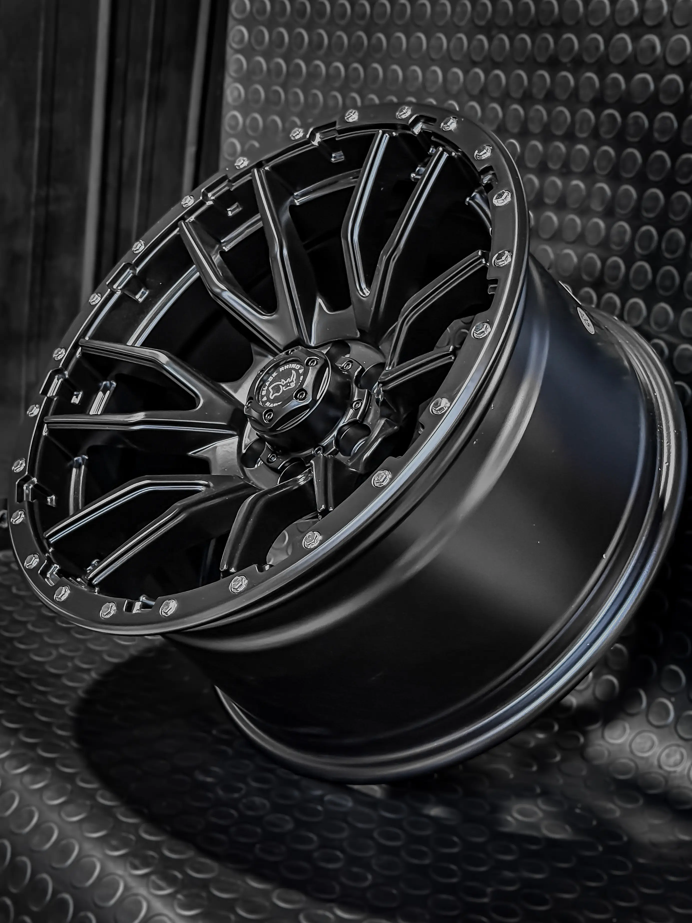 4 Llantas 17x9 5x120 BlackRinho ET 0 Negro Mate 2