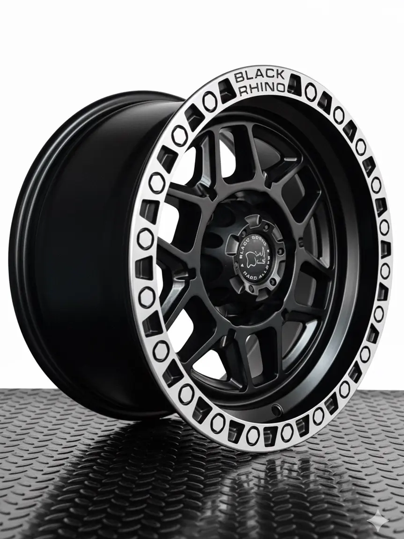 4 Llantas 17x9 6x139.7 BlackRhino ET 0  Negro mate - Cromado 1