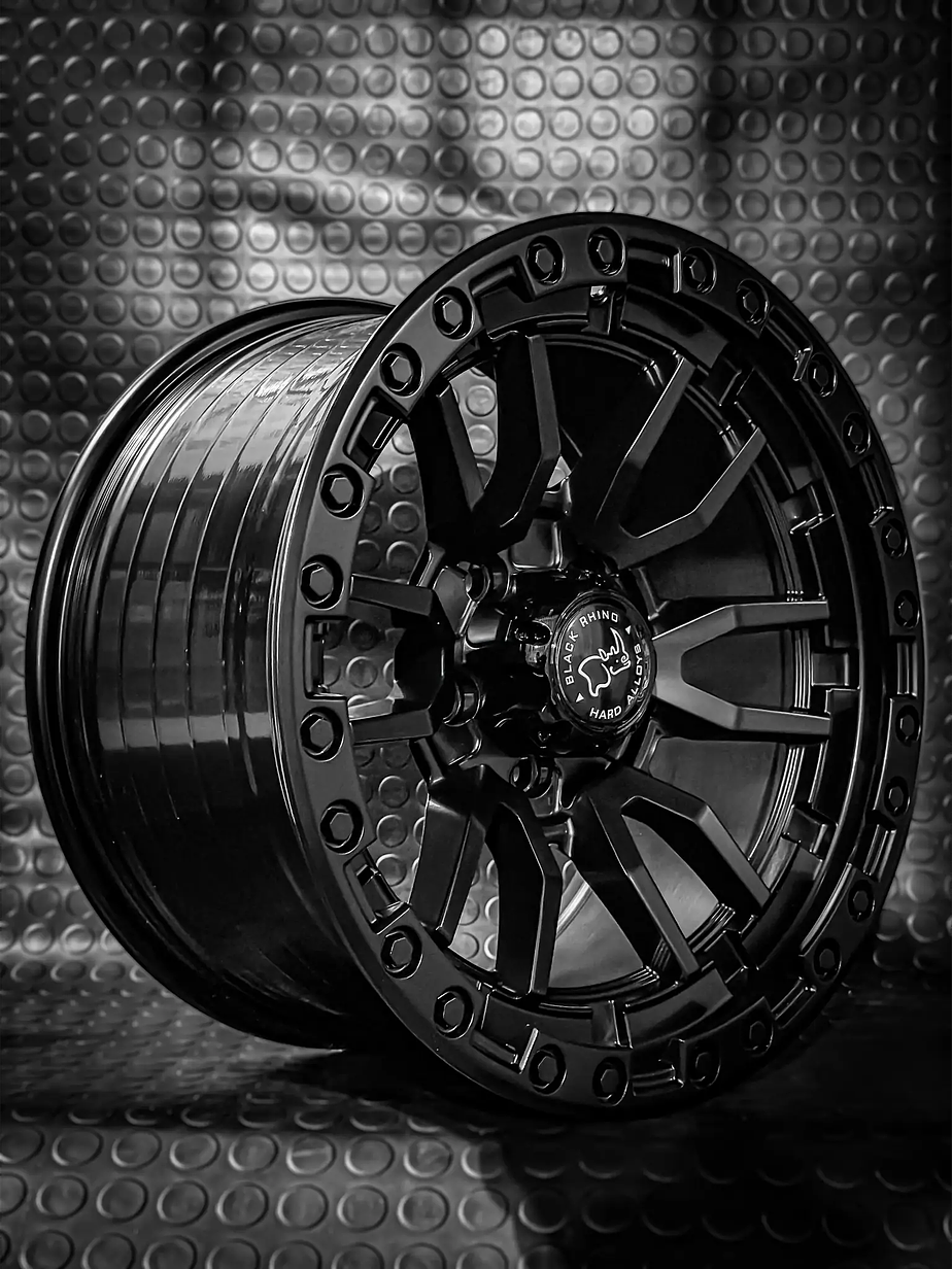 4 Llantas 17x9 6x114 Et 10 Blackrhino Negro  3