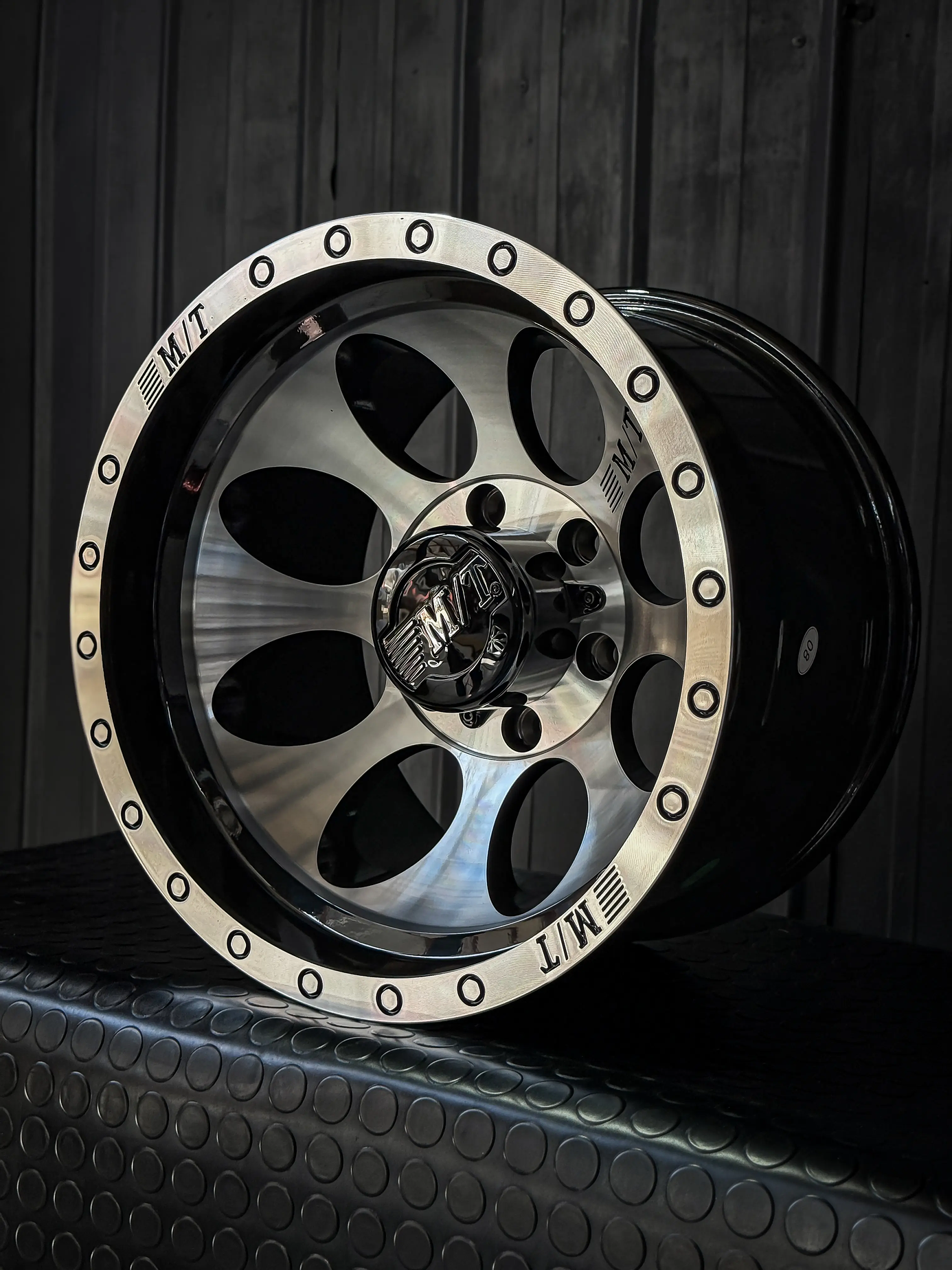 Llantas 16x10 6x139.7 ET-44 Cromadas/Negro Gloss ( set 4 un) 3
