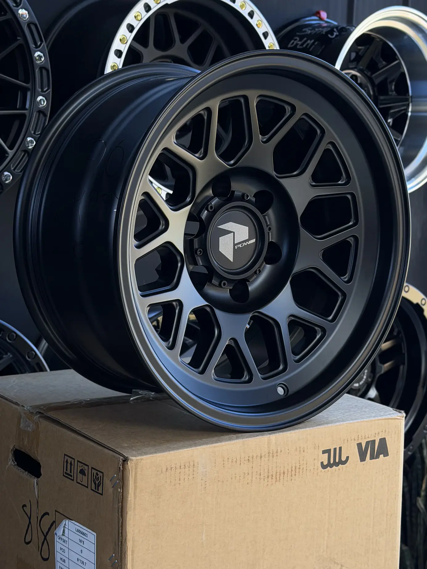 Llantas 17x9 6x139.7 ET -38 PW Negro Mate ( 4 Llantas ) 1