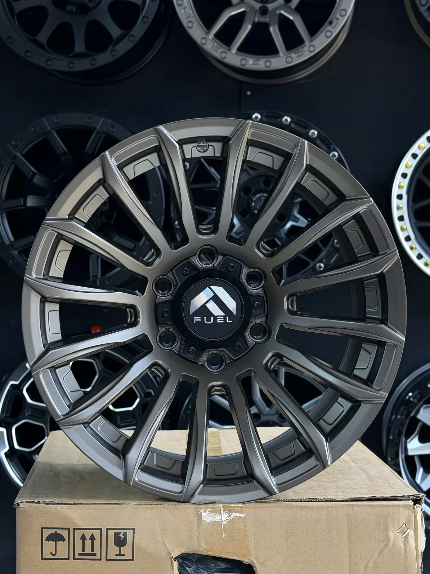 llantas 17x9 6x139.7 fuel et 0 bronce ( 4 llantas ) 2