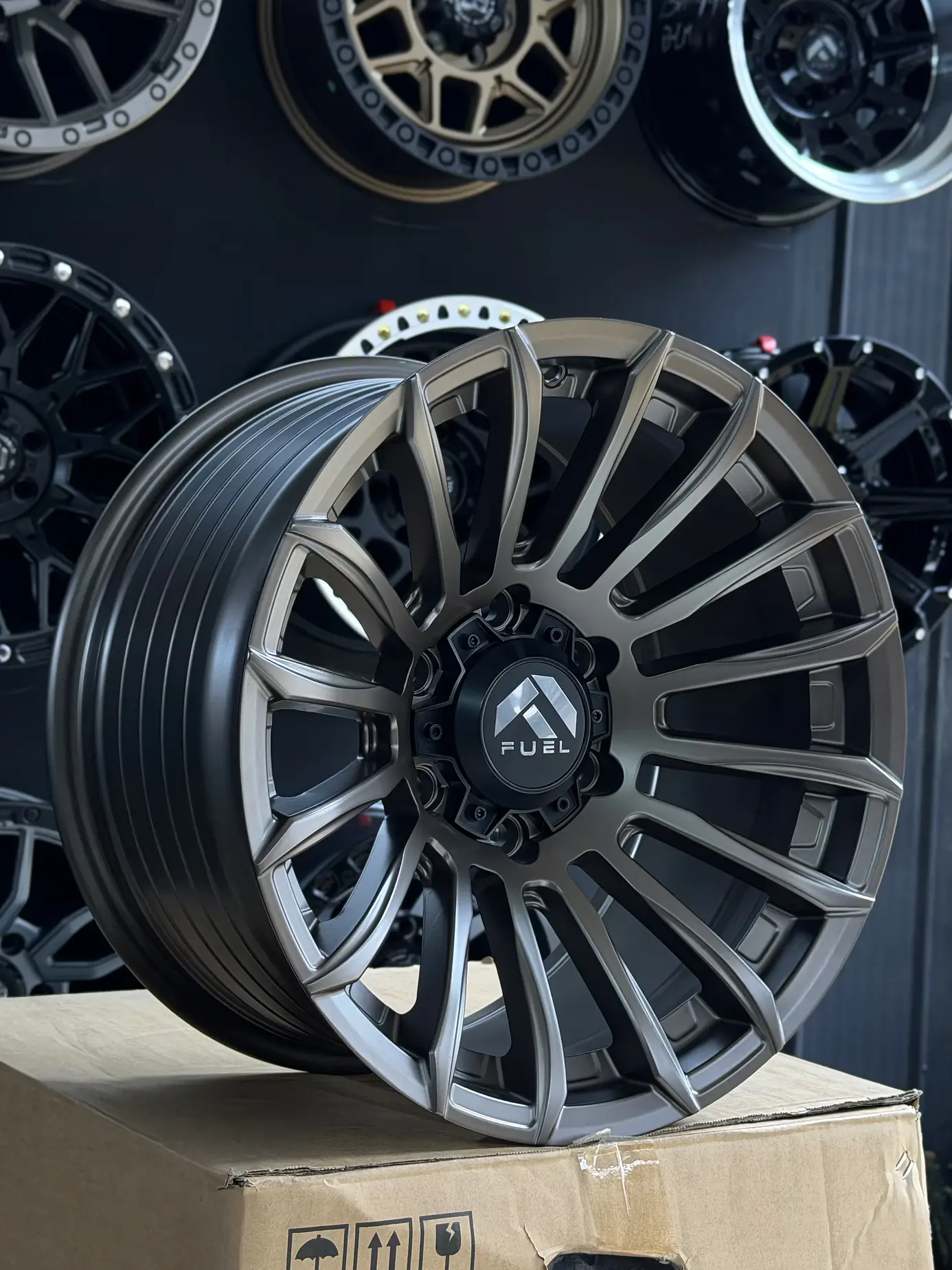 llantas 17x9 6x139.7 fuel et 0 bronce ( 4 llantas ) 1