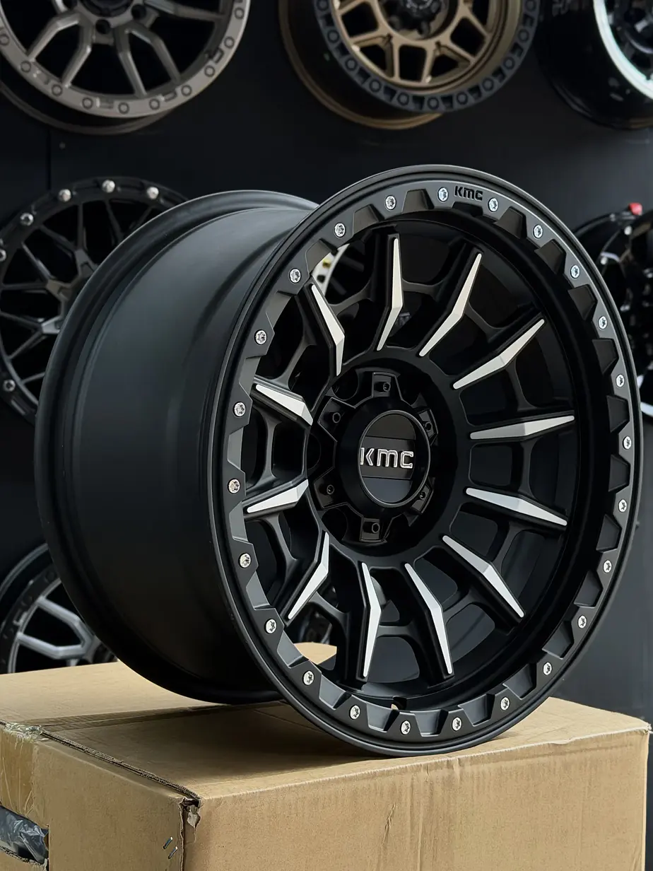 LLANTAS 17X9 6X139.7 KMC ET -10 NEGRO - CROMADO ( 4 LLANTAS ) 3