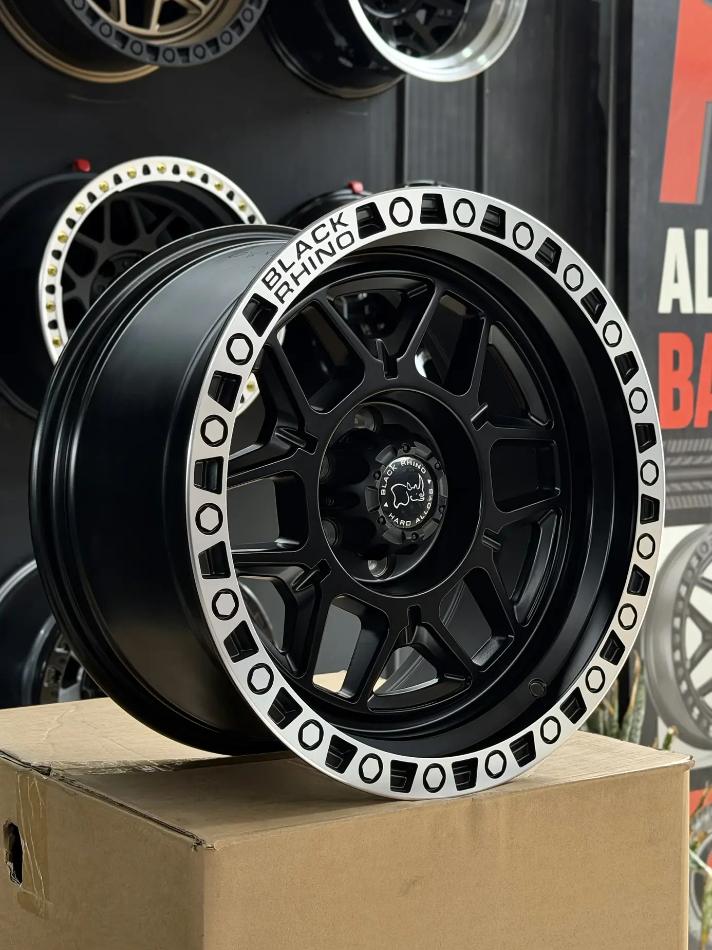 LLANTAS 17X9 6X114 ET 10 BLACKRHINO NEGRO/CROMADO ( 4 LLANTAS ) 1