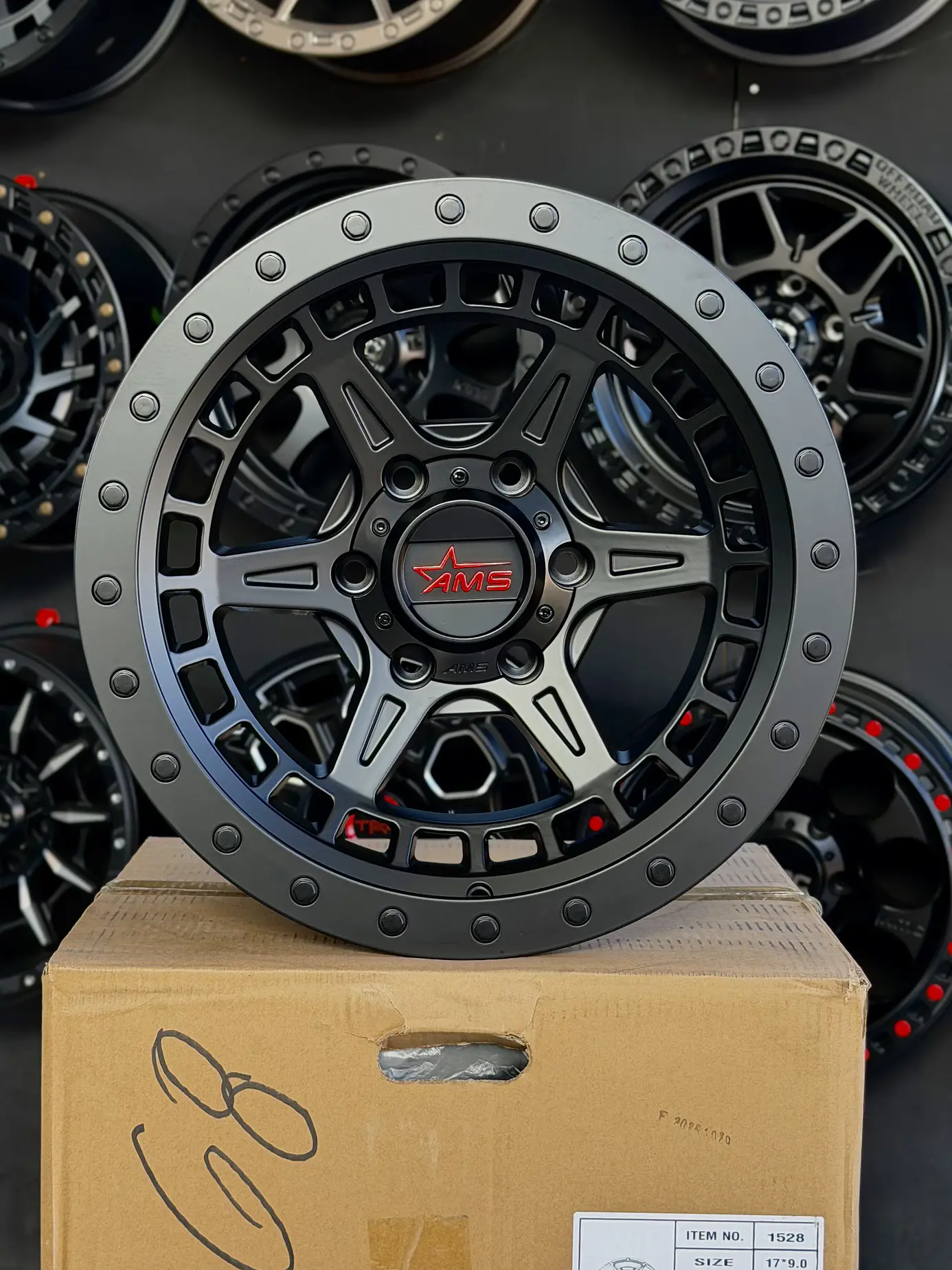 Llantas 17x9 6x139.7 et -15 ams negro mate  2