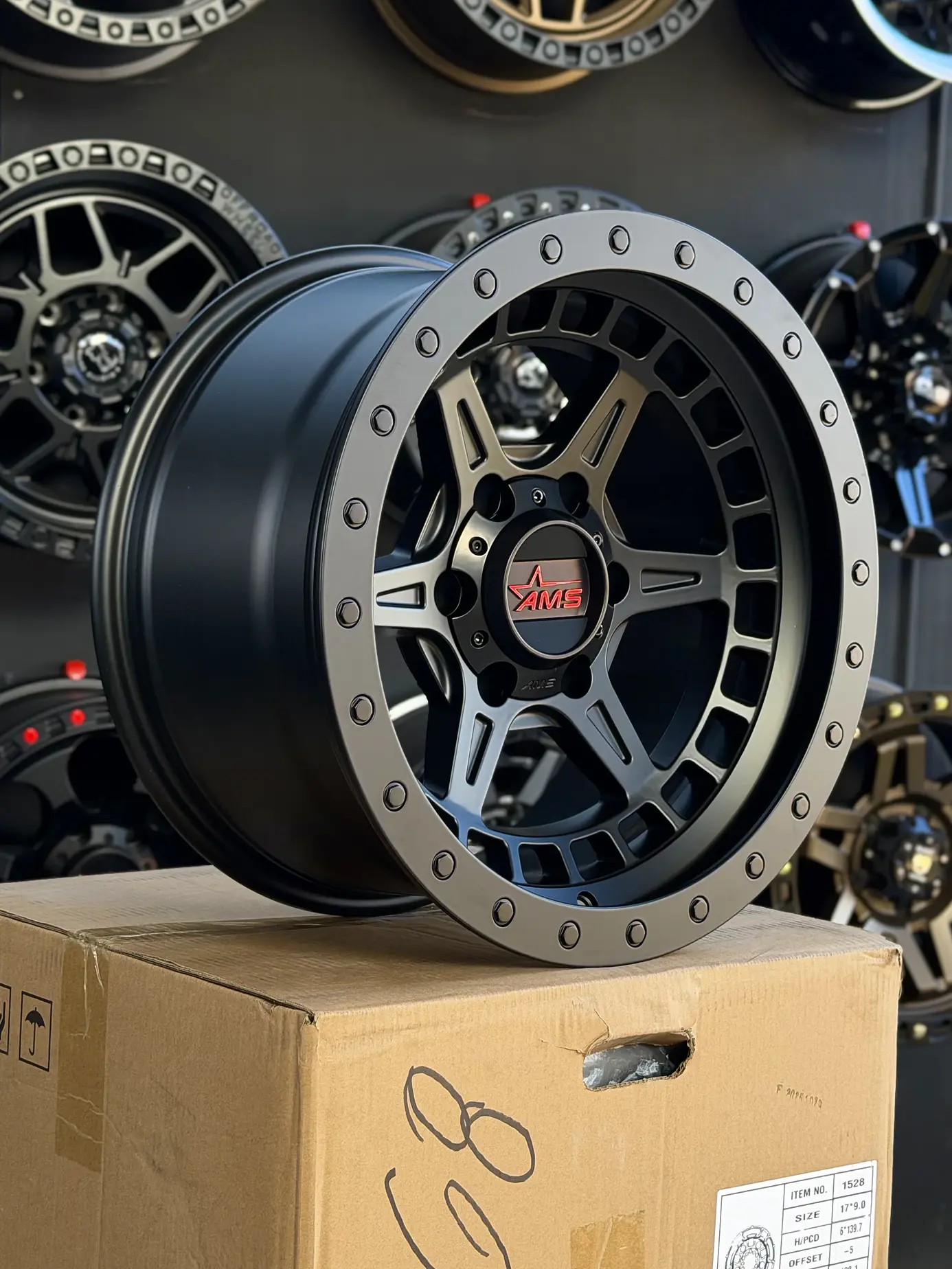 Llantas 17x9 6x139.7 et -15 ams negro mate  1