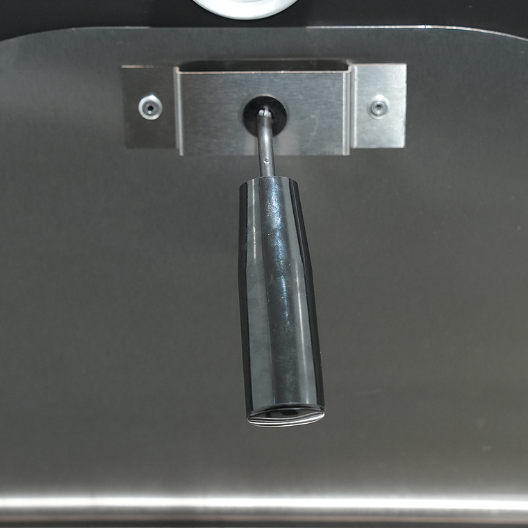 Horno asador con chimenea 6