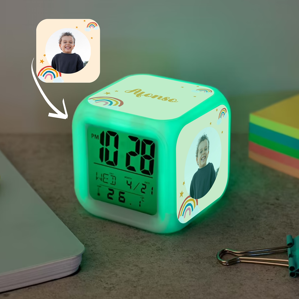 Relógio despertador digital Cubo LED  - Personalizado 1