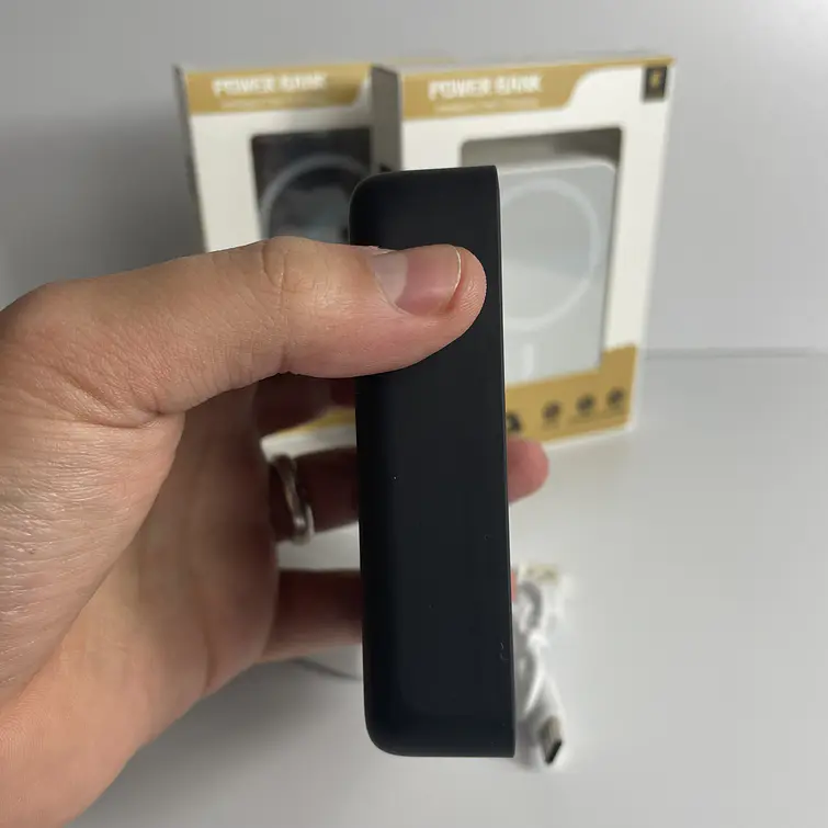 Pack Capa + Bateria MagSafe - 30.000 mAh 5